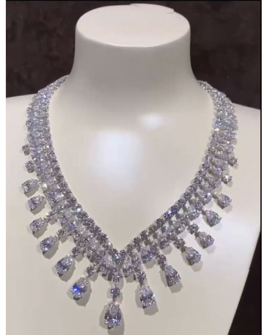 Stunning Diamond necklace